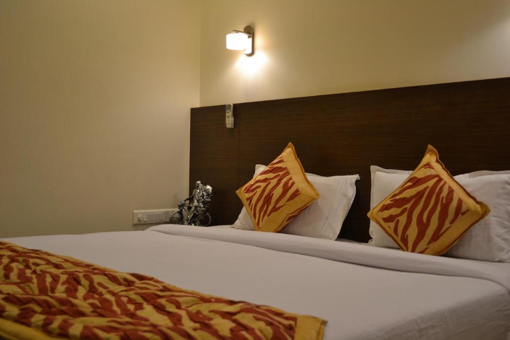 Hotel Adi Nagpur Quarto foto